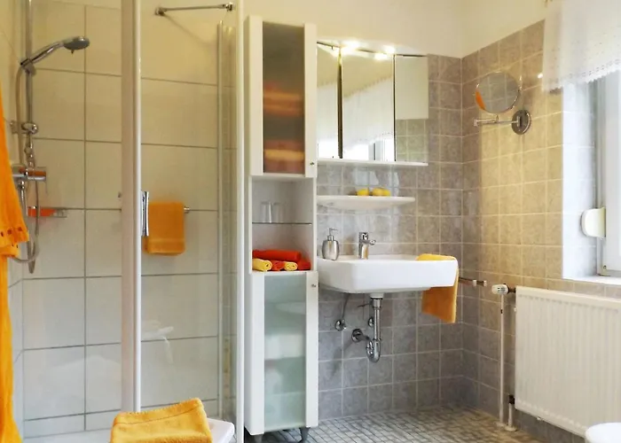 Apartment Grosszuegige Mit Bergblick Im Haus Hopfe By Interhome *